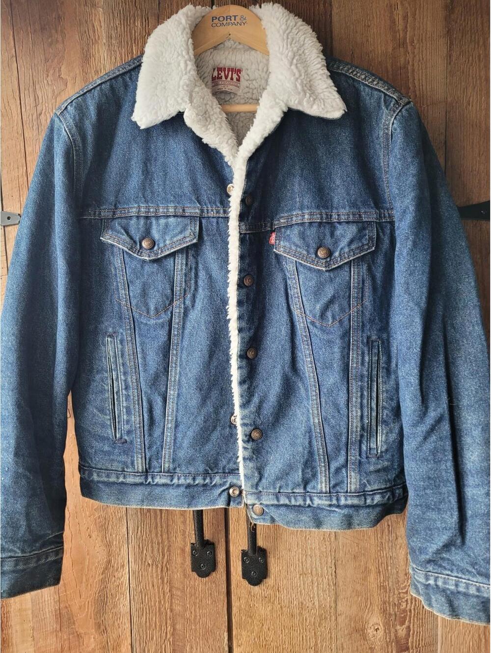 Vintage Levis Jacket Mens 40R Blue Sherpa Lined Denim Trucker Made USA 80s